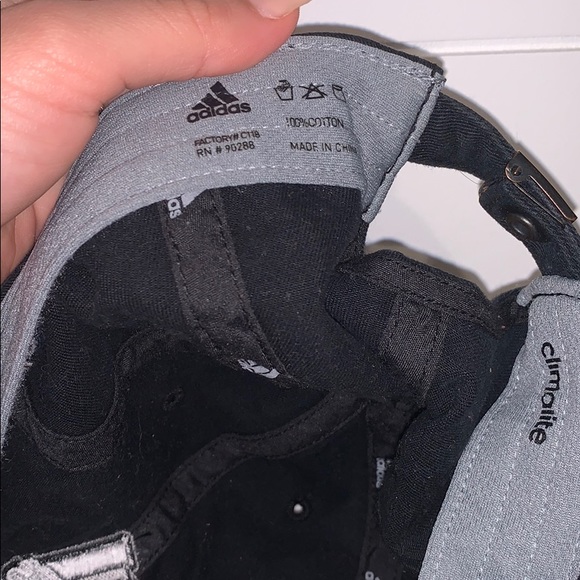 😍Adidas Hat😍 - Picture 7 of 7